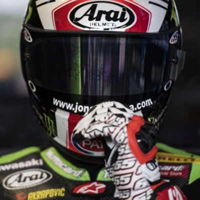 Picture for category Arai Helmet